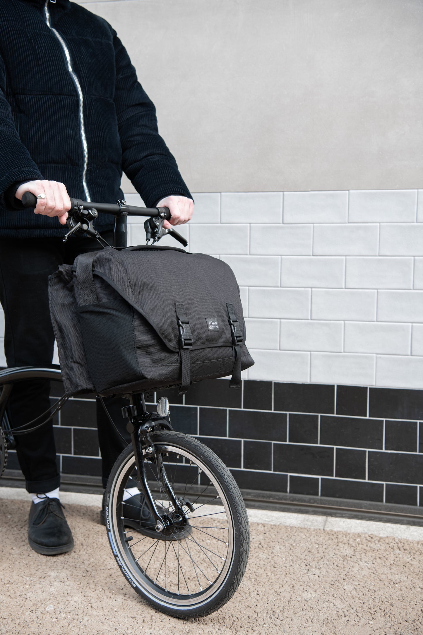 Brompton Metro Bag L in Black